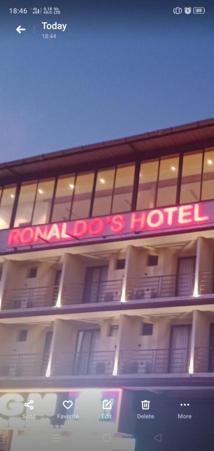 Ronaldos Old Goa Otel Panaji Dış mekan fotoğraf